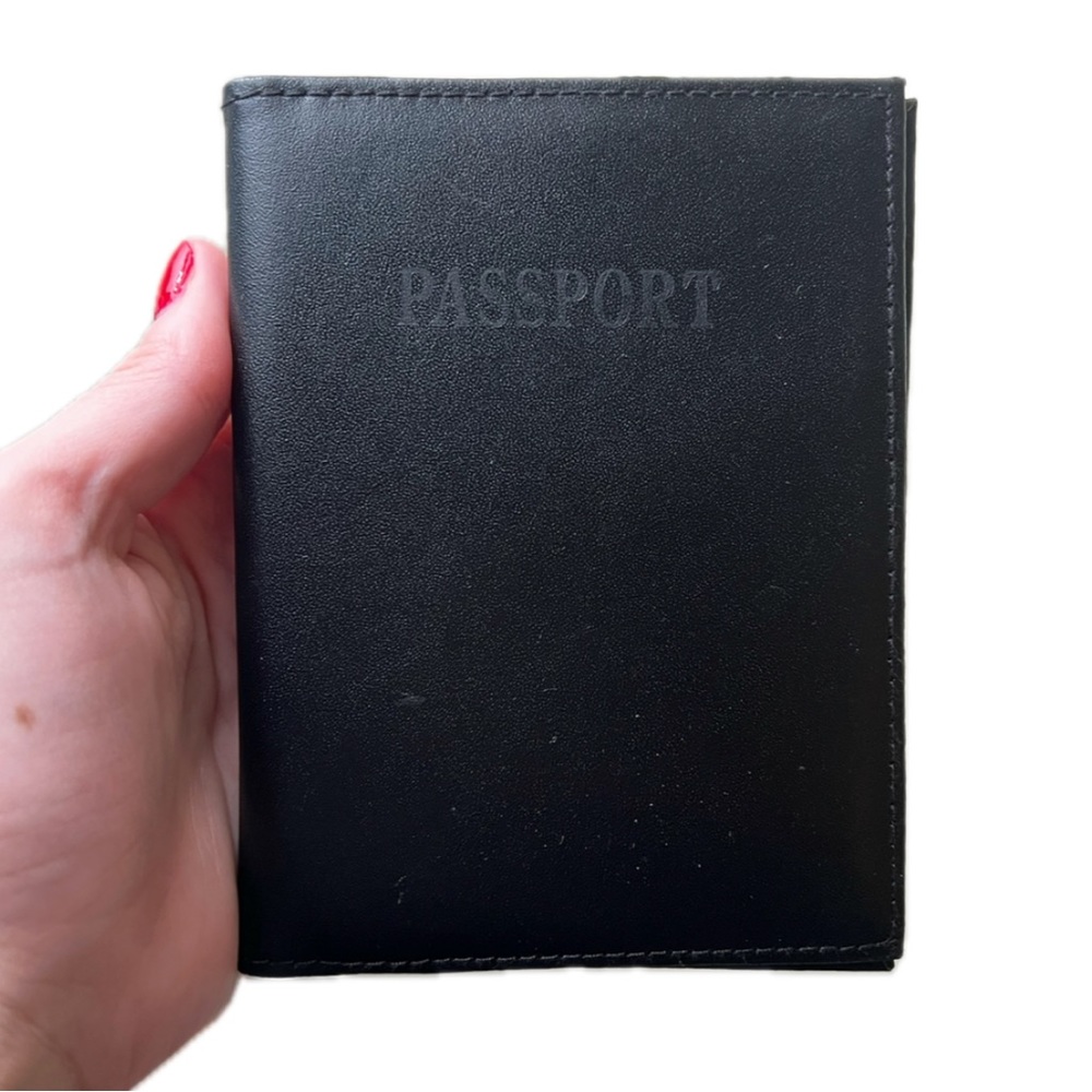 ✈️Black genuine leather passport case / wallet
